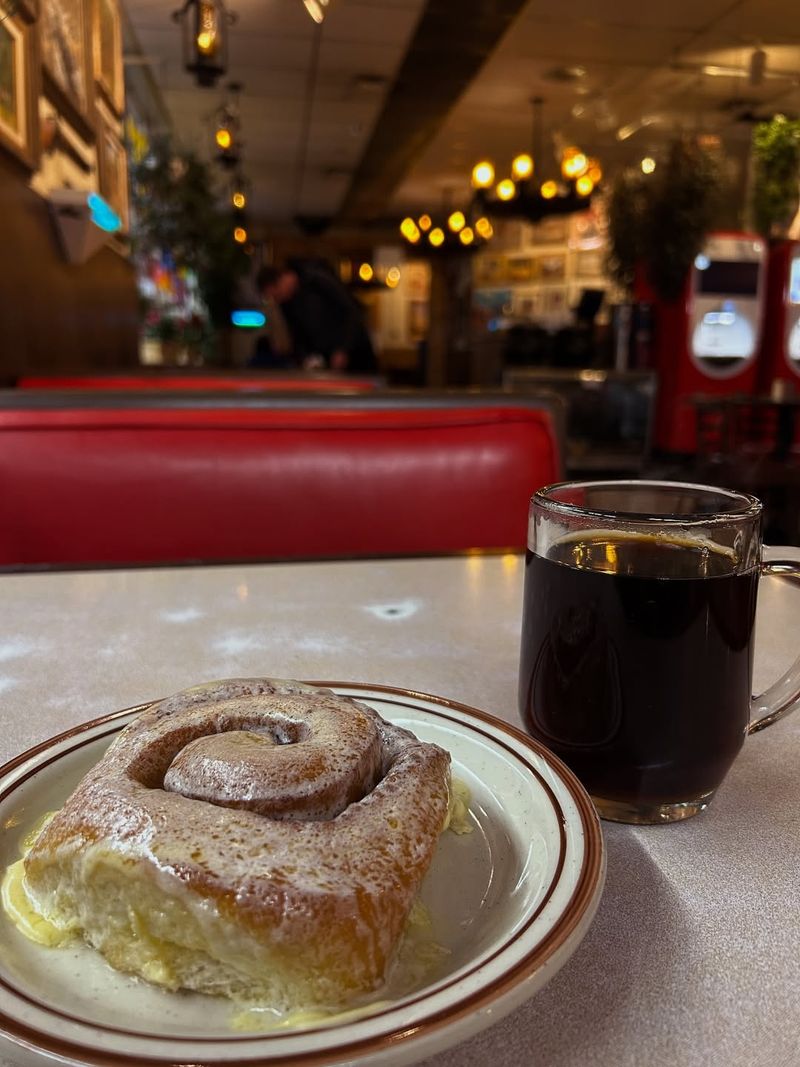 14 New Mexico Country Cafés Full Of Southwestern Charm - Decor Hint Frontier Restaurant in Albuquerque