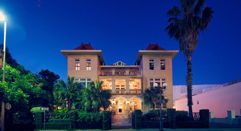Hotel Havana