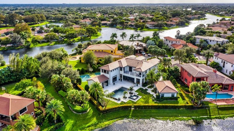 Discover Florida's 50 Most Elite Suburbs, Miami Takes The Lead - Decor Hint Parkland