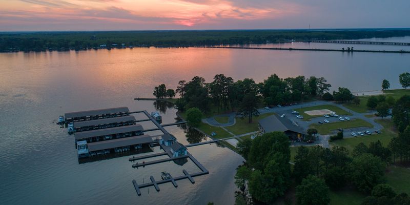 14 Lesser-Known Lakes In Georgia Perfect For Quiet Getaways - Decor Hint Lake Blackshear, Crisp County