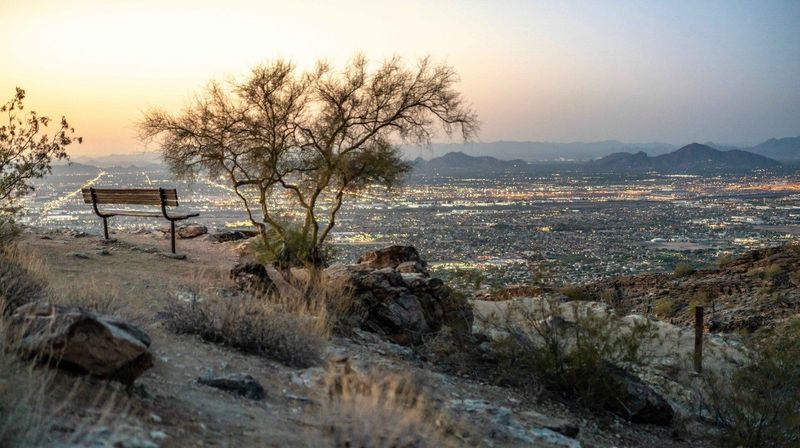 Nearby Experiences & Scenic Escapes