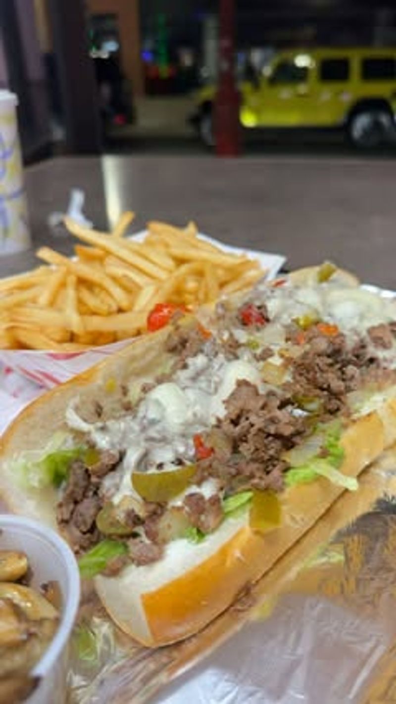 Late-Night Eats In Philadelphia Worth Staying Up For - Decor Hint Ishkabibble's Cheesesteaks