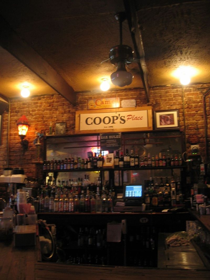 14 Louisiana Eateries That Will Steal Your Heart - Decor Hint Coop's Place, New Orleans