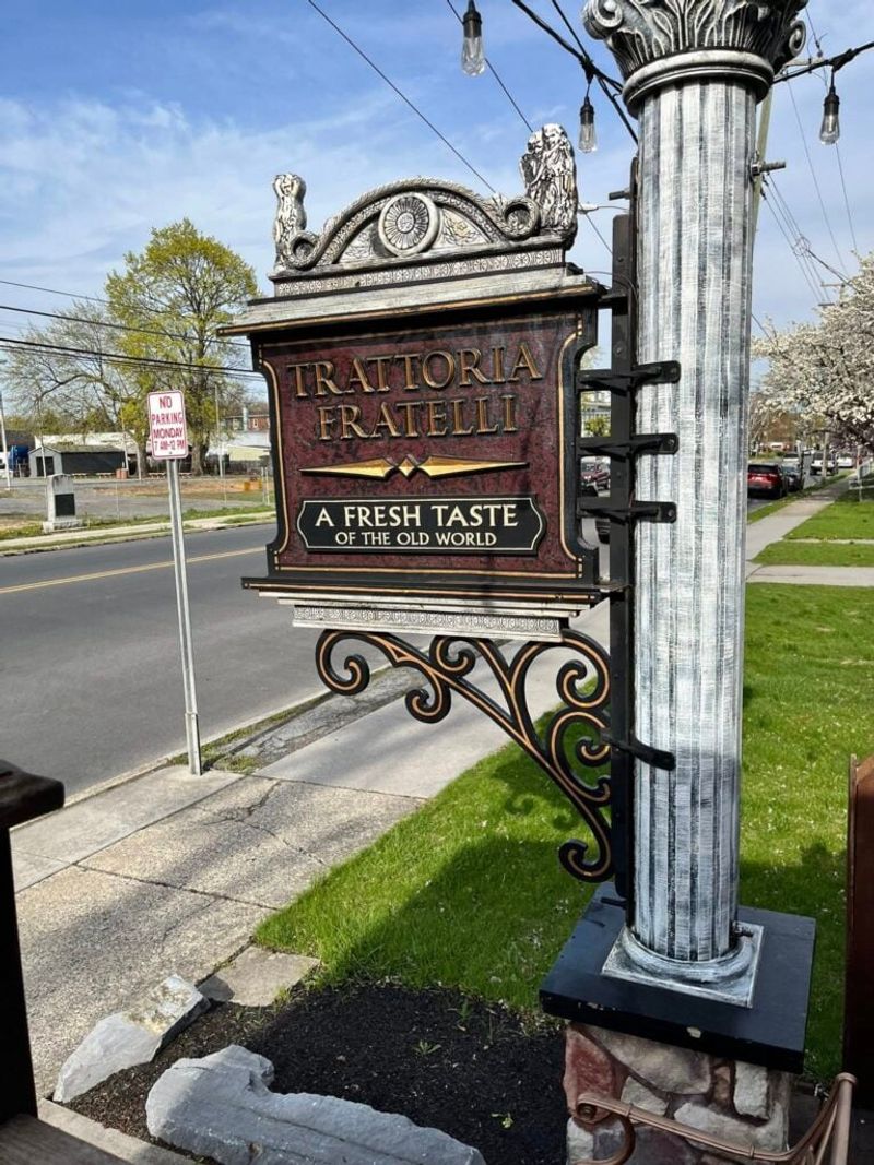 21 Pennsylvania Italian Restaurants That Will Surprise You - Decor Hint Trattoria Fratelli, Philadelphia