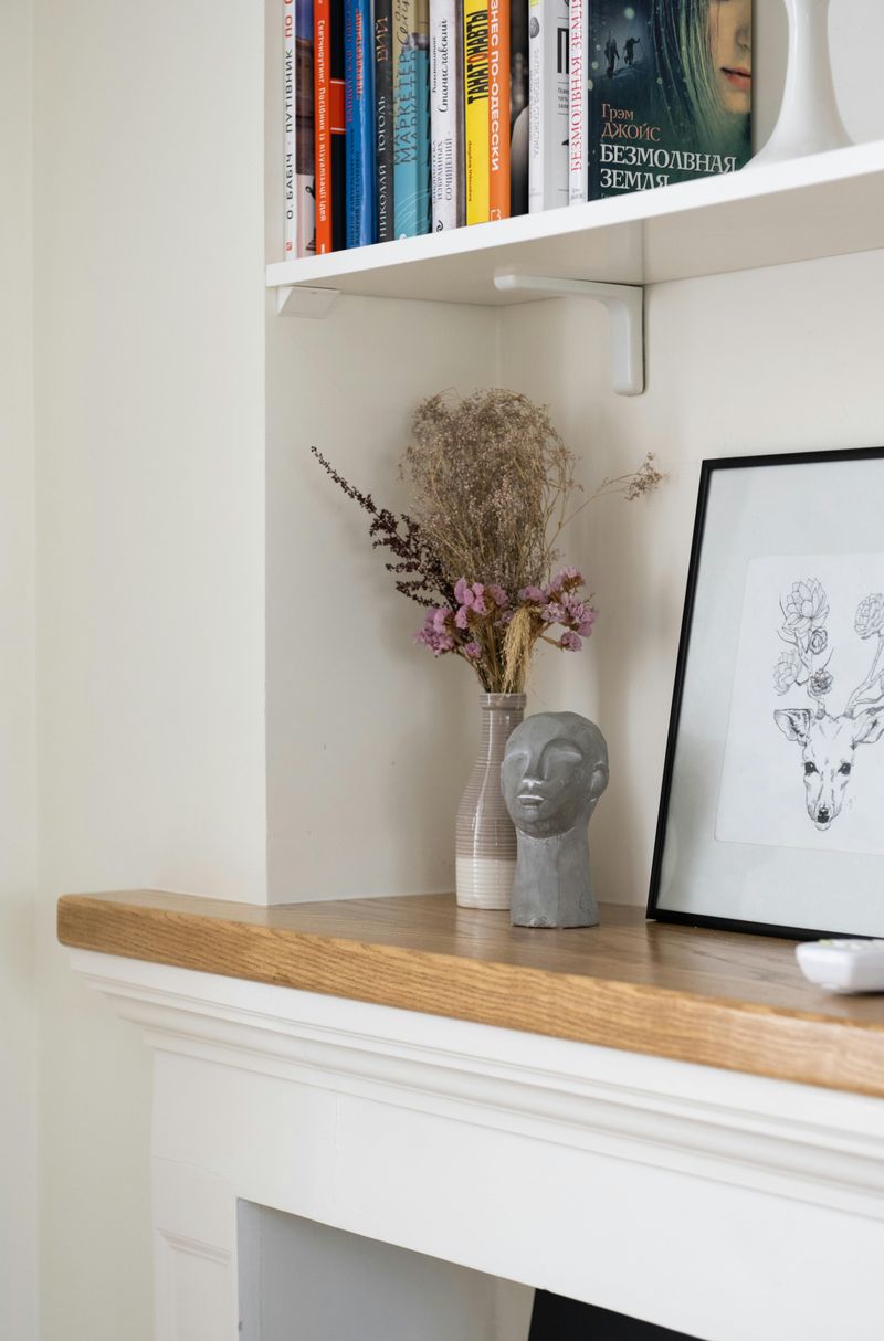 28 Secrets Of People Who Always Have A Stylish, Put-Together Home - Decor Hint Styled Shelves Tell Stories
