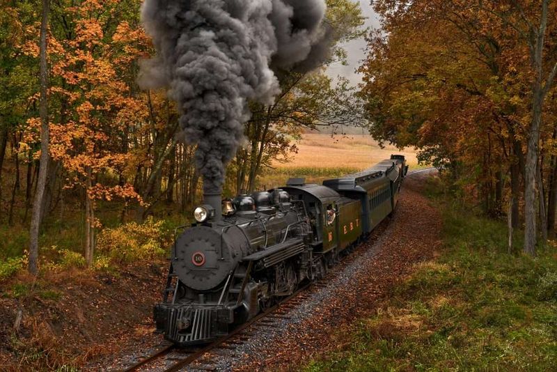12 Pennsylvania Train Rides That Turn Travel Into A Sightseeing Experience - Decor Hint East Broad Top Railroad