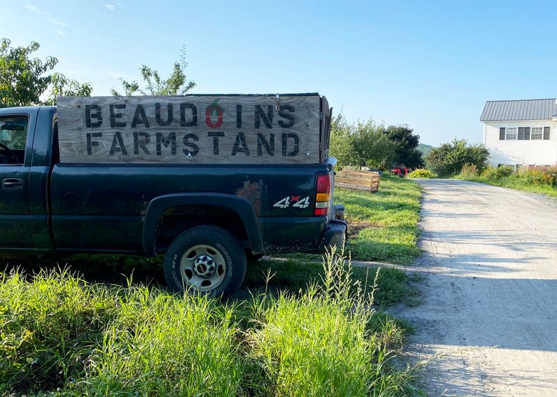 Vermont Grocery Stores Known For Fresh Pumpkins And Fall Produce - Decor Hint Beaudoin's Farmstand - Milton
