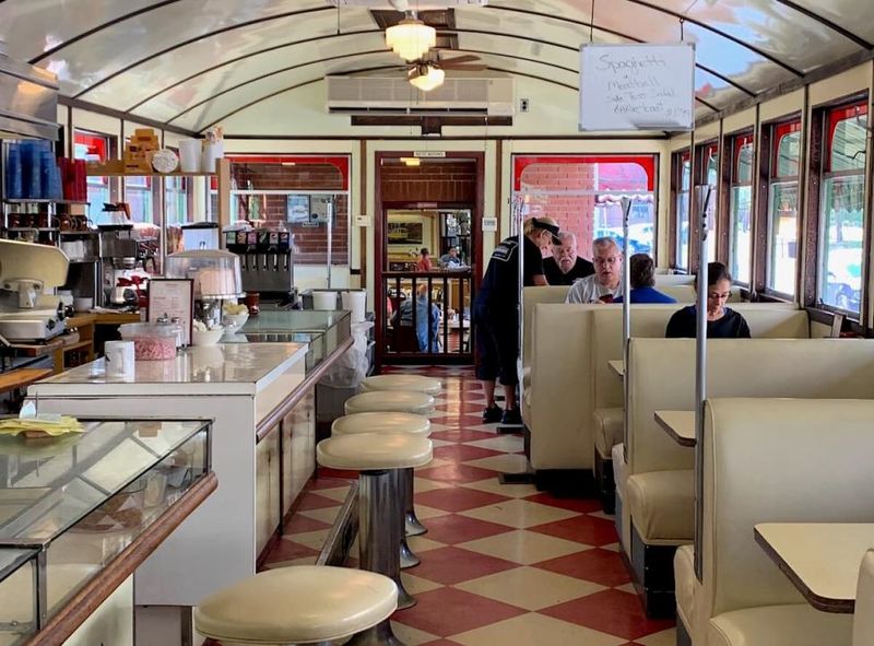Classic Pennsylvania Diners Tucked Away In Small Towns - Decor Hint Wellsboro Diner, Wellsboro