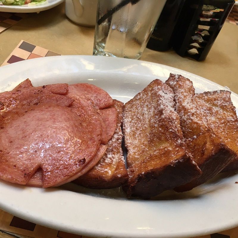 10 New Jersey Restaurants Serving The Crispiest Tenderloin Sandwiches - Decor Hint Ponzio's Diner
