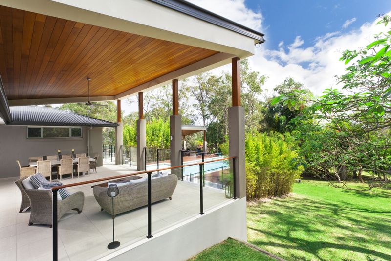 Deep Overhangs That Offer Shade And Shelter
