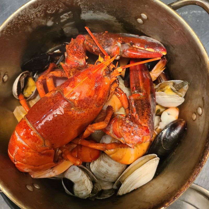 14 Florida Lobster Roll Shacks That Keep It Simple And Fresh - Decor Hint The Clam Bake - Fort Myers