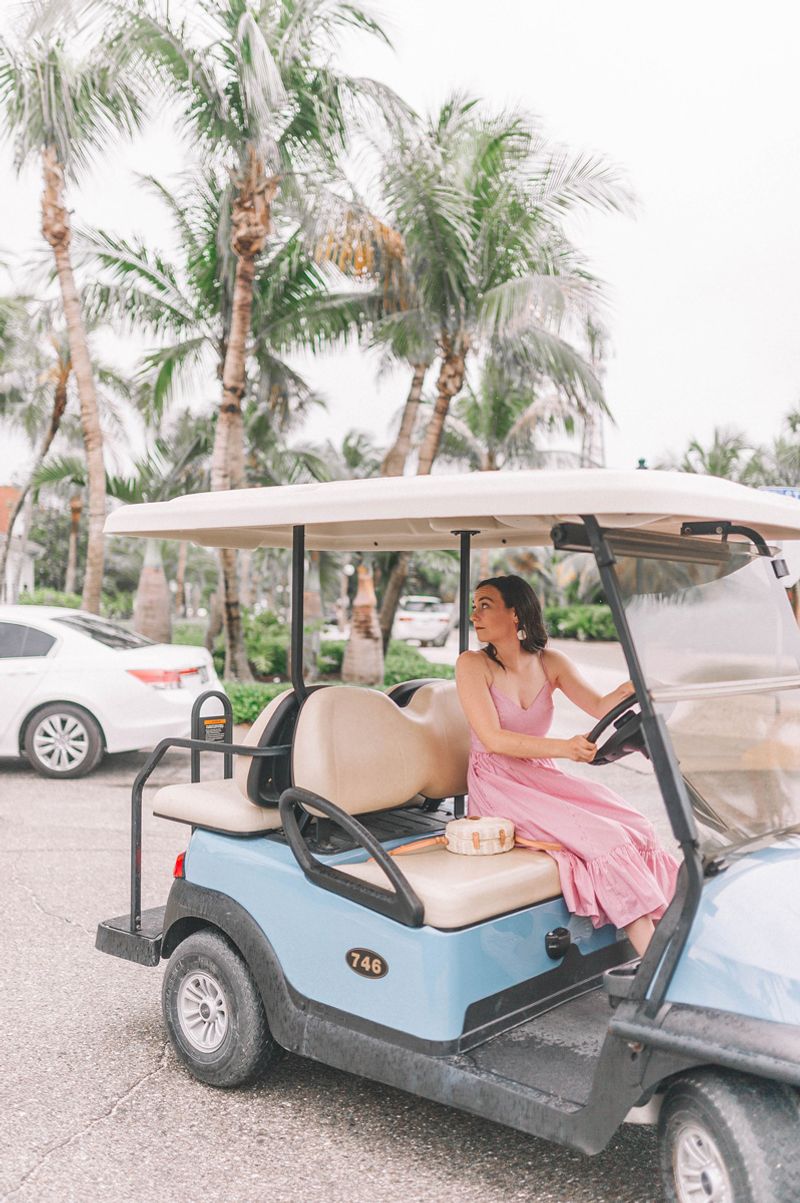 The Small Georgia Beach Town Where Golf Carts Rule The Roads - Decor Hint Families Use Carts Like Minivans