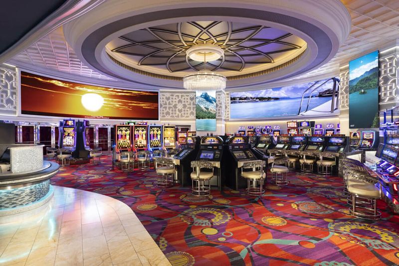 Looking For Vegas Vibes Without The Price Tag? Head To This Nevada Haven - Decor Hint Lively Casino Scene