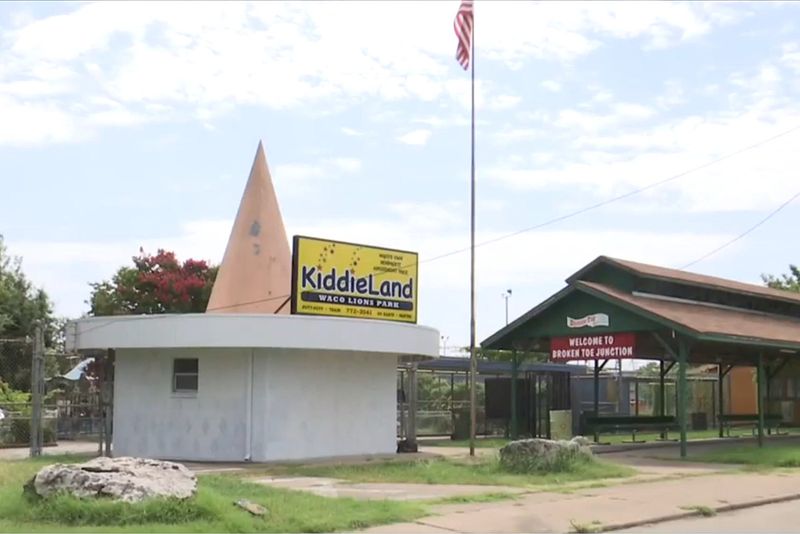 From Rides To Ruins: Texas Amusement Parks That Time Forgot - Decor Hint Kiddieland Amusement Park, Austin