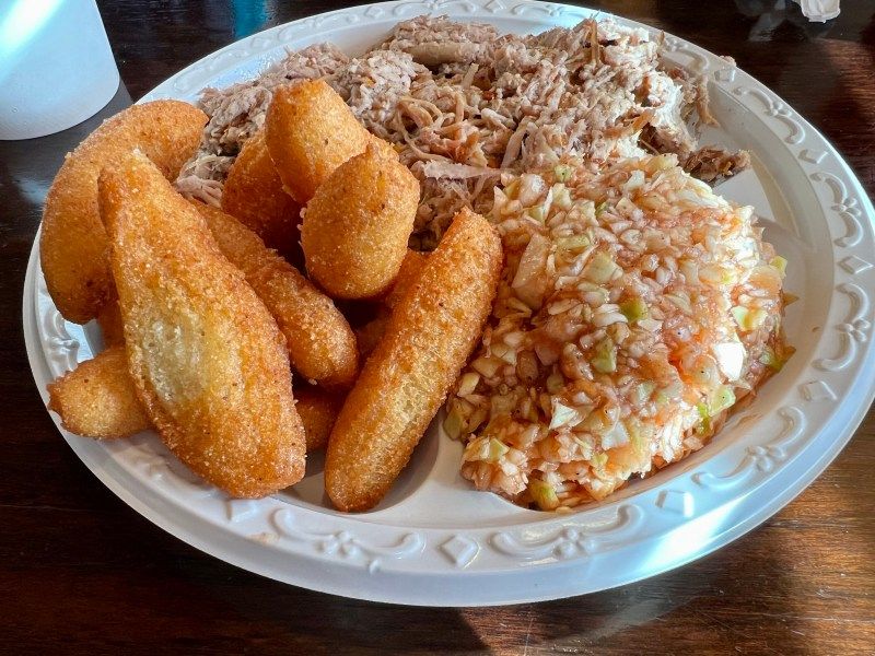 These North Carolina Buffets Prove Nobody Does Fried Chicken Like The South - Decor Hint Stamey's Barbecue