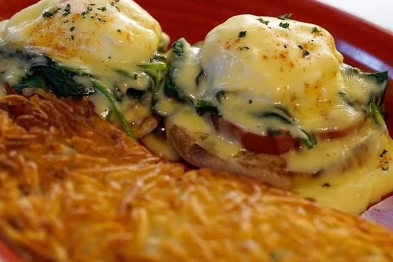 12 Washington Diners Serving The Pacific Northwest's Coziest Plates - Decor Hint The Madison Diner – Bainbridge Island