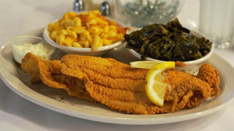 13 Illinois Soul Food Restaurants Serving Up That Sunday Flavor All Week - Decor Hint Pearl's Place