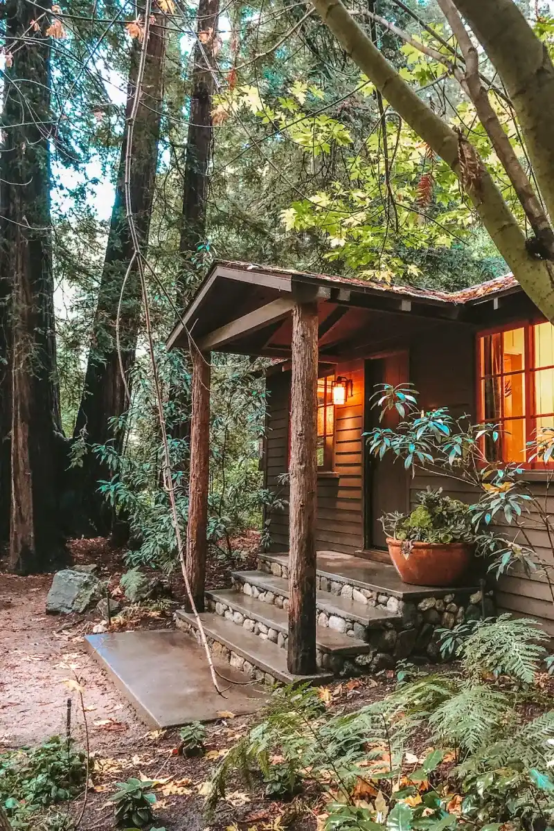 Cozy California Inns That Capture Perfect Cottagecore Vibes - Decor Hint Glen Oaks Big Sur