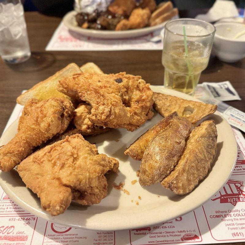 10 Minnesota Chicken-Fried Steaks Made With Love And Plenty Of Crunch - Decor Hint Blue Heron