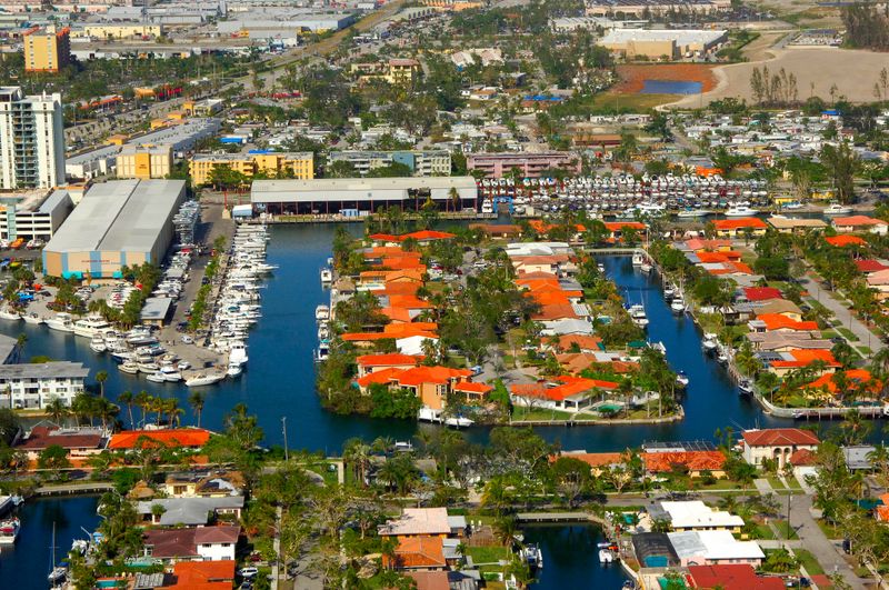 Discover Florida's 50 Most Elite Suburbs, Miami Takes The Lead - Decor Hint Keystone