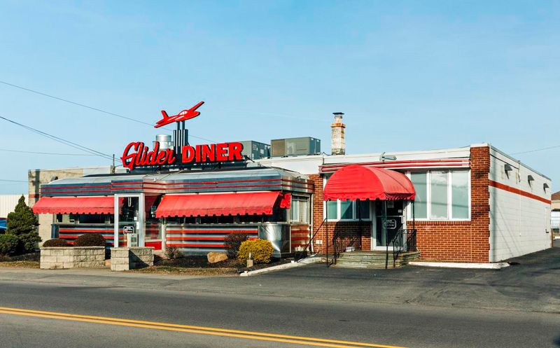 Classic Pennsylvania Diners Tucked Away In Small Towns - Decor Hint Glider Diner, Scranton