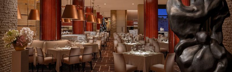 Best Food Spots To Try In Las Vegas, Nevada - Decor Hint SW Steakhouse at Wynn