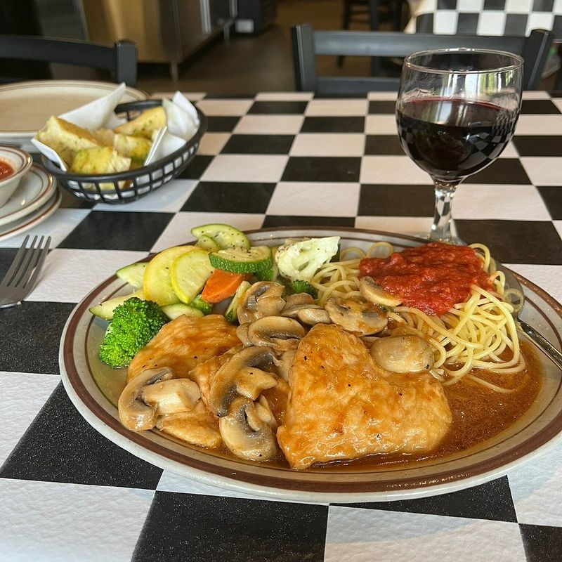 Low-Key Italian Restaurants In New Mexico You'll Wish You Found Sooner - Decor Hint Piccolino's, Santa Fe