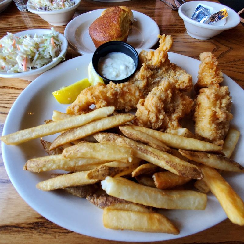 14 Fish Fry Restaurants That Make New Mexico Delicious - Decor Hint Cracker Barrel Old Country Store, Albuquerque