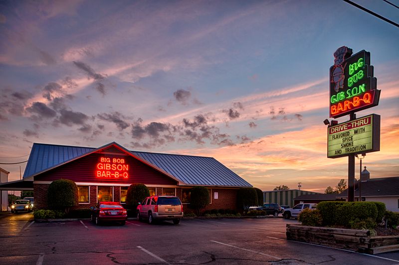 12 Alabama Diners Where Comfort Food Still Reigns Supreme - Decor Hint Big Bob Gibson Bar-B-Q