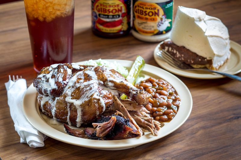10 Alabama Cafés Locals Love For Their Homemade Meals And Fresh-Baked Pies - Decor Hint Big Bob Gibson Bar-B-Q - Decatur