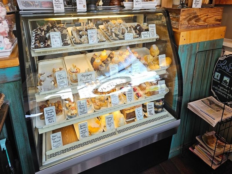 Maryland Cafés That Still Serve Pie Like Grandma Used To Make - Decor Hint Baked Dessert Café, Berlin