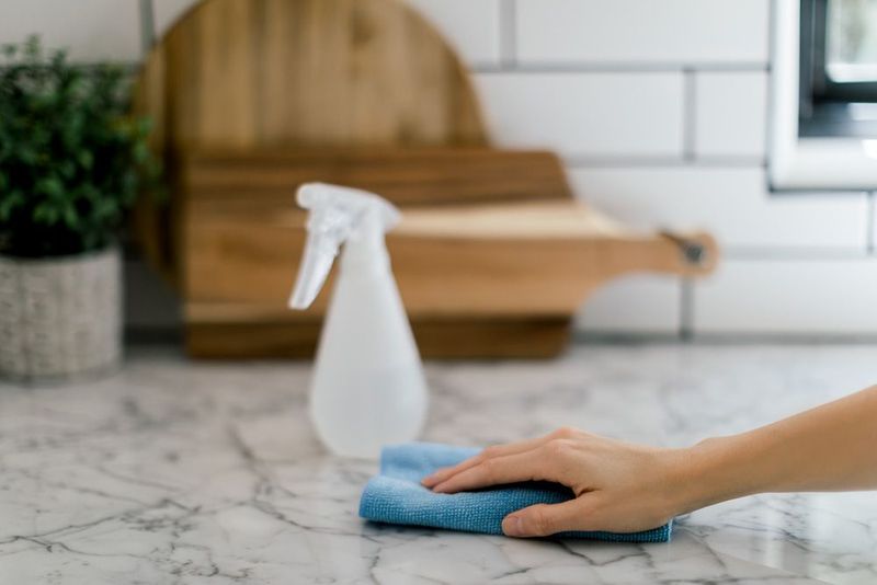 The Right Way To Erase Countertop Stains By New Jersey Homeowners - Without Damaging The Surface - Decor Hint Start With Gentle, pH-Neutral Solutions
