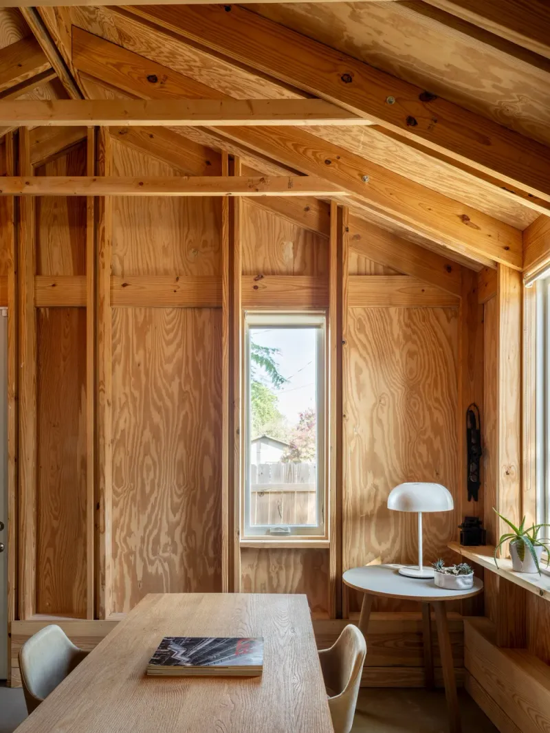 How Derrington Building Studio Makes Practical Look Premium In Austin, Texas - Decor Hint Light And Comfort