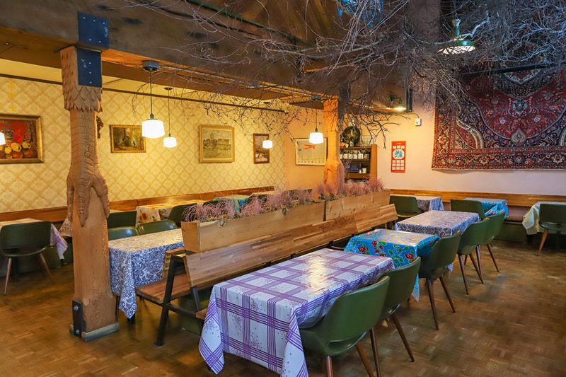14 Must-Try Oregon Restaurants Locals Are Obsessed With - Decor Hint Kachka, Portland