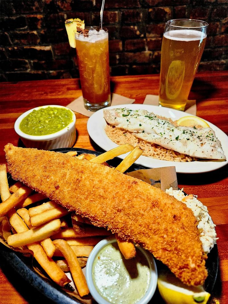 15 New York's Must-Try Fish Fries That Define Friday Tradition - Decor Hint The Fish Friar, Syracuse