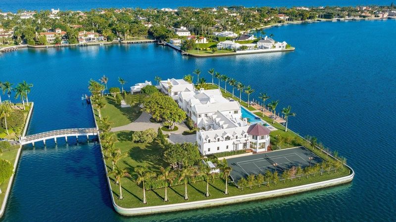 Discover Florida's 50 Most Elite Suburbs, Miami Takes The Lead - Decor Hint Tarpon Island (Palm Beach): Ultra-Exclusive Private Island Retreat