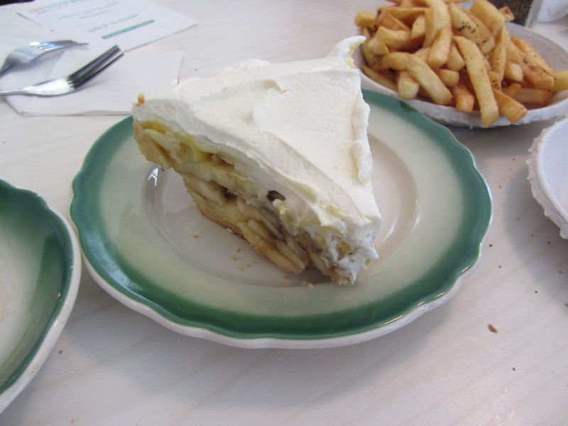 12 California Diners That Prove Pie And Coffee Never Go Out Of Style - Decor Hint The Apple Pan, Los Angeles