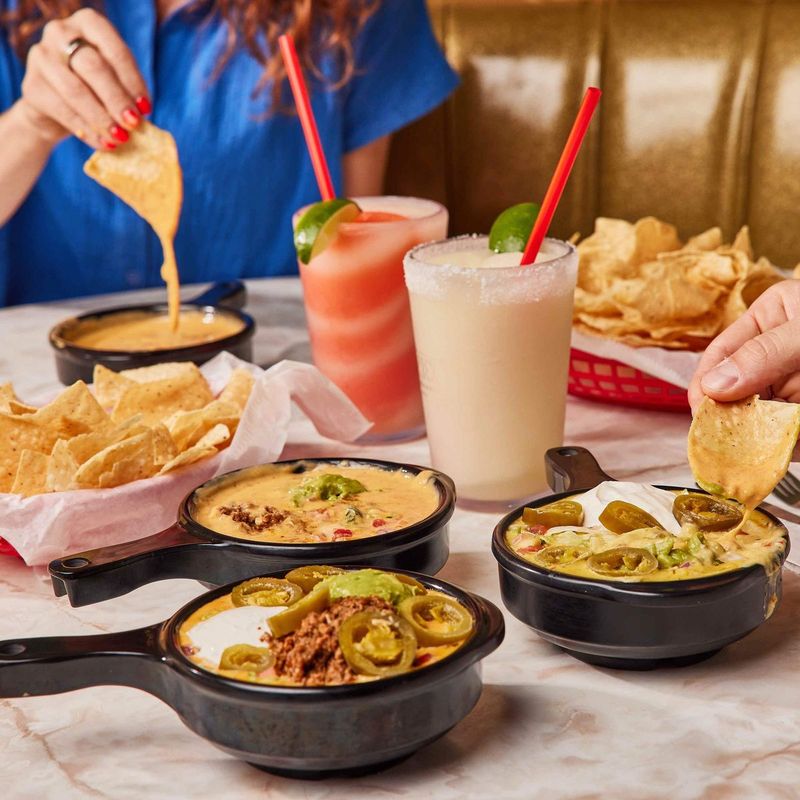 20 Texas Mexican Restaurants Where The Chips And Salsa Steal The Show - Decor Hint Chuy's - Multiple Locations