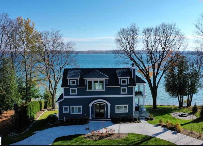 Torch Lake Glass House Retreat