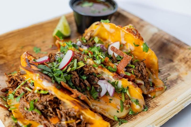 17 Florida Restaurants Where Flavor's High And Prices Are Low - Decor Hint Tacos 19, Miami