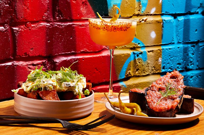 La Plaza Bar & Tapas