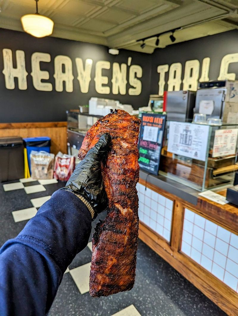 13 Wisconsin BBQ Spots Still Smoking Meat The Traditional Way - Decor Hint Heaven's Table BBQ