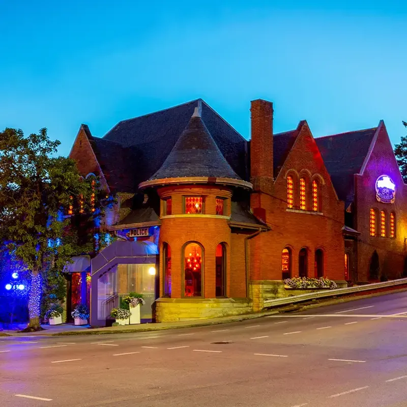 14 Ohio Steakhouses That Might Be Hidden But Definitely Aren't Secret Anymore - Decor Hint The Precinct in Cincinnati