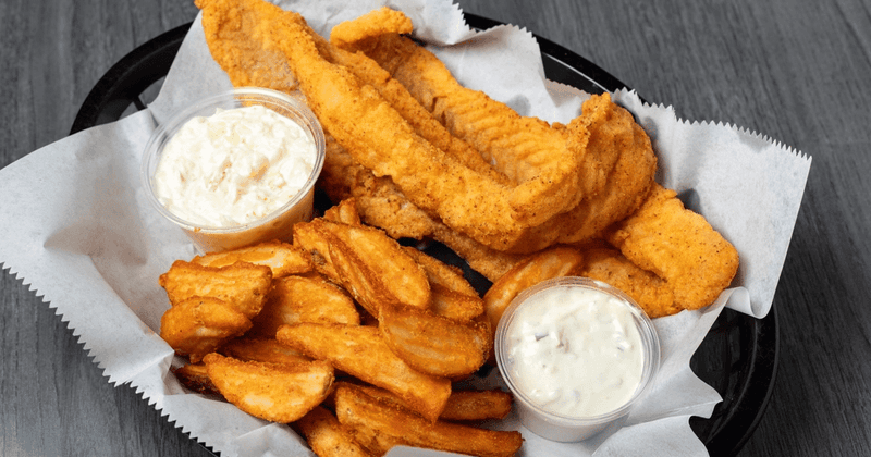 12 Hawaii Fish Fry Restaurants Bringing Island Flavor To A Midwest Classic - Decor Hint Mo's Fish & Chips