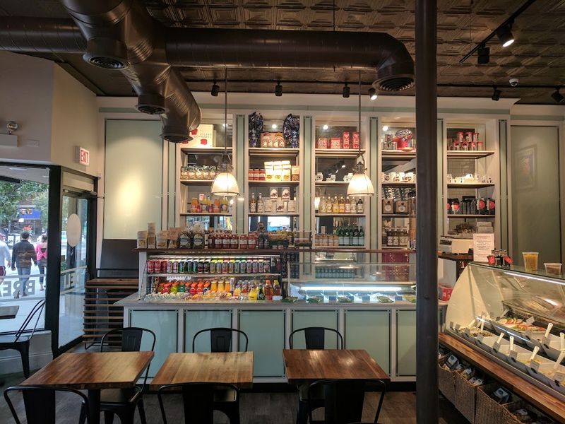 Authentic Italian Restaurants In Illinois That Fly Under The Radar - Decor Hint Cafe L'Appetito