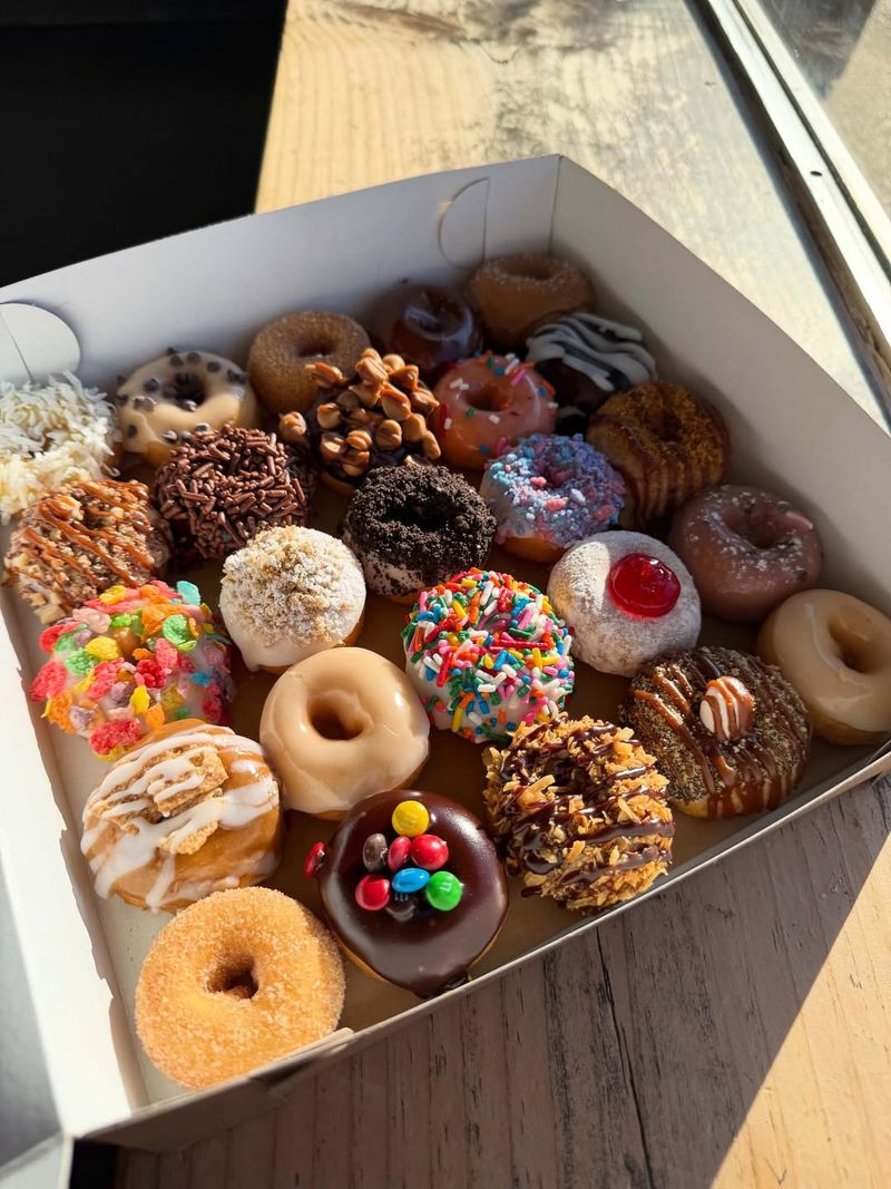 Donut Shops In New Jersey Worth A Morning Stop This Fall - Decor Hint Broad Street Dough Co., Oakhurst