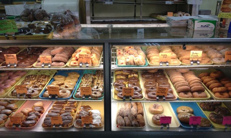 Massachusetts Bakeries Where People Line Up Before Sunrise - Decor Hint Ohlin's Bakery in Belmont