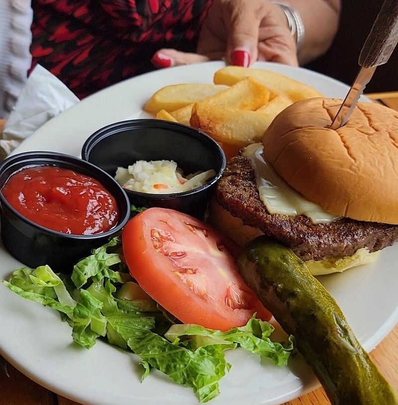 Temple Hill Tavern, New Windsor