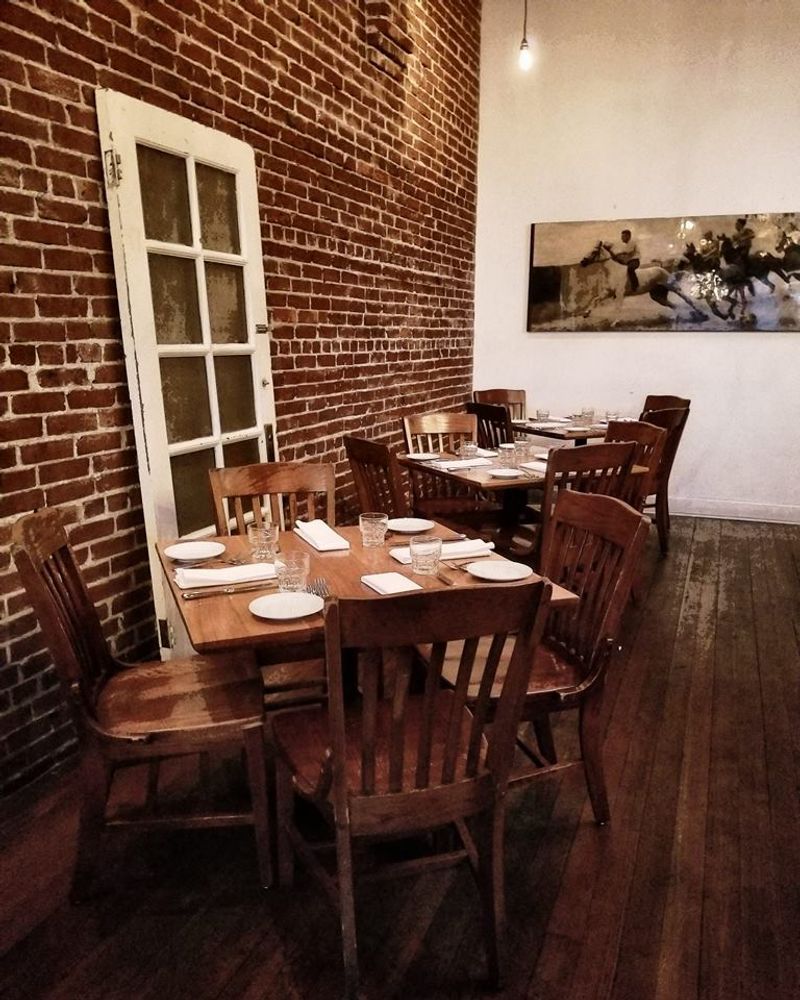 14 Oregon Italian Restaurants So Authentic Locals Hope You'll Never Find Them - Decor Hint Decarli in Beaverton