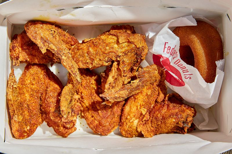 Must-Try Pennsylvania Eateries For Crispy, Juicy Fried Chicken - Decor Hint Federal Donuts, Philadelphia